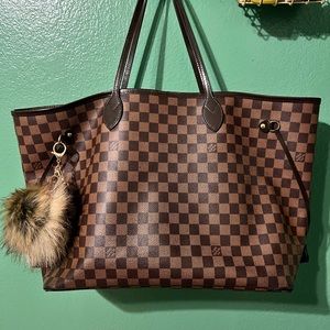 Louis Vuitton GM Neverfull Damier